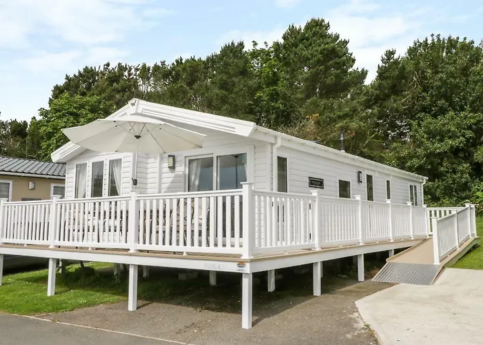 Cayton Pines